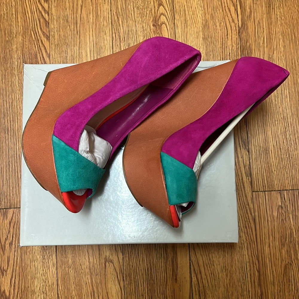 Jessica Simpson -JS MARCOS - Picture 3 of 3